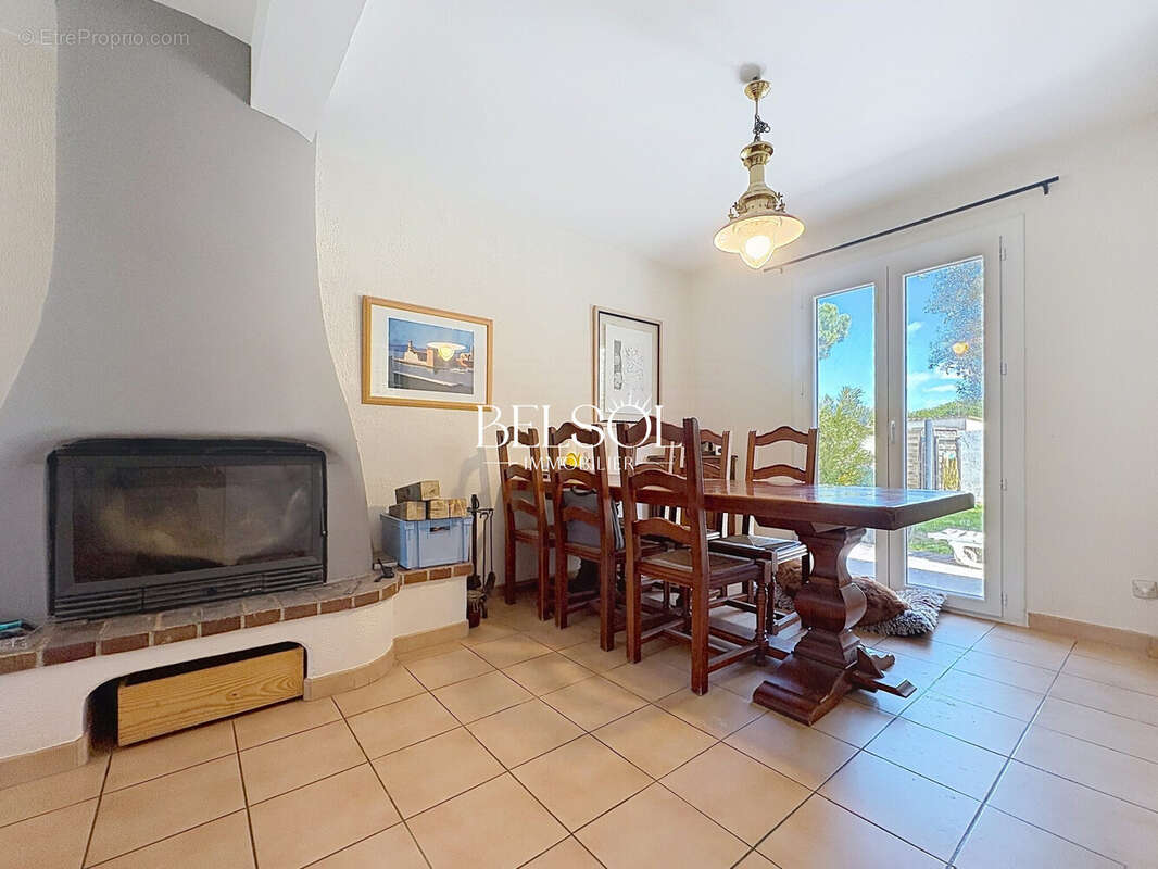 Maison à SAINT-CYPRIEN
