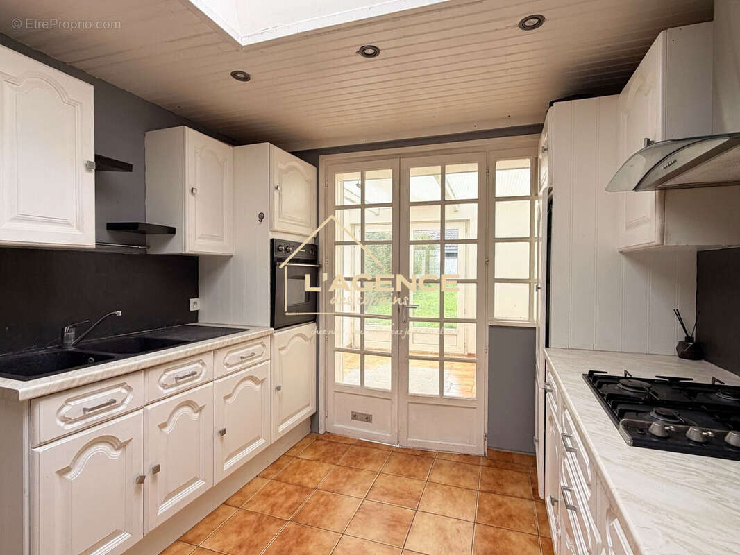 Maison à SAINT-SYLVESTRE-CAPPEL