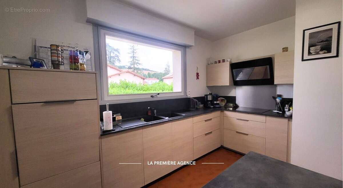 Maison à PONTCHARRA-SUR-TURDINE