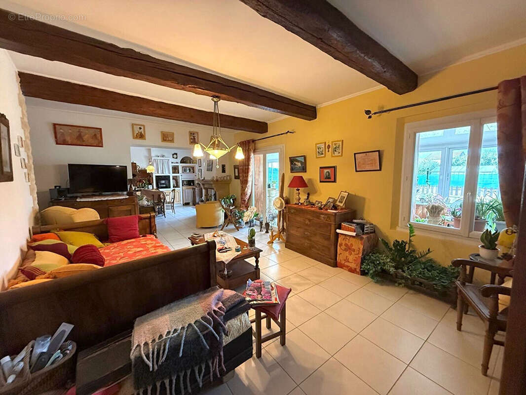 Maison à MARGUERITTES