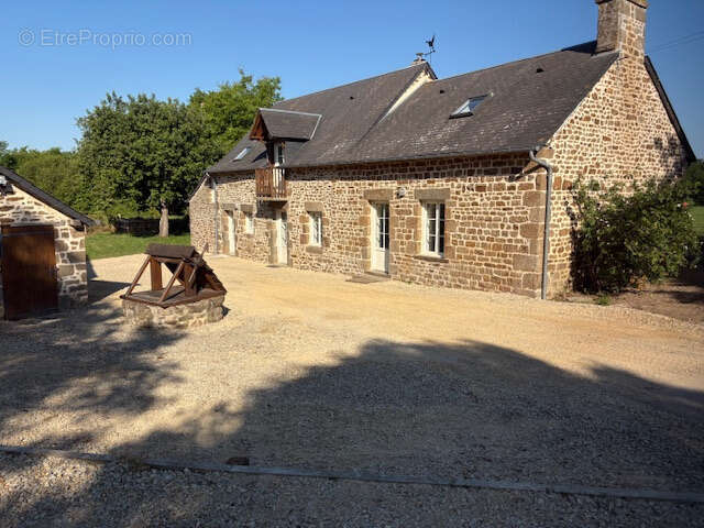 Maison à AMBRIERES-LES-VALLEES
