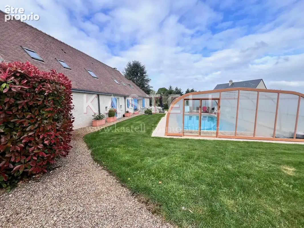 Longère rénovée de 240m2, proche Amboise dans un hameau très calme - photo 16