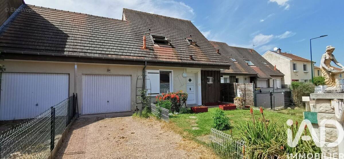 Photo 1 - Maison à LAPALISSE