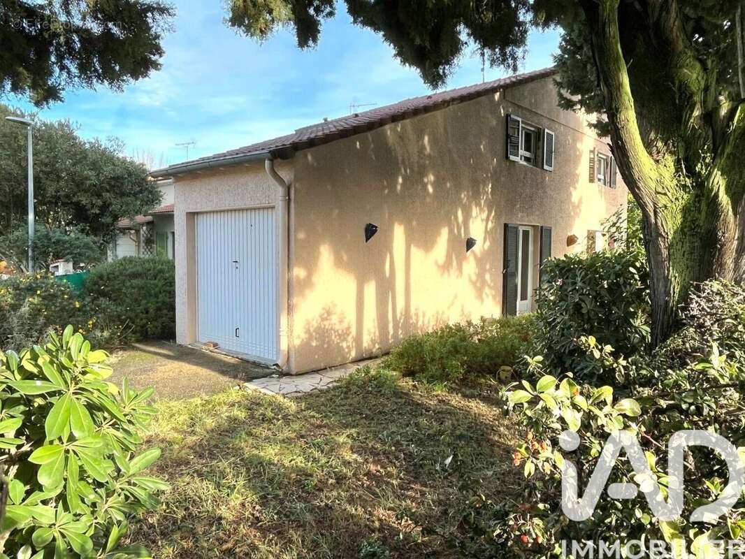 Photo 2 - Maison à NIMES