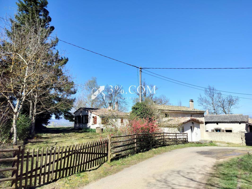 Maison à SAINT-ROMAIN-DE-LERPS