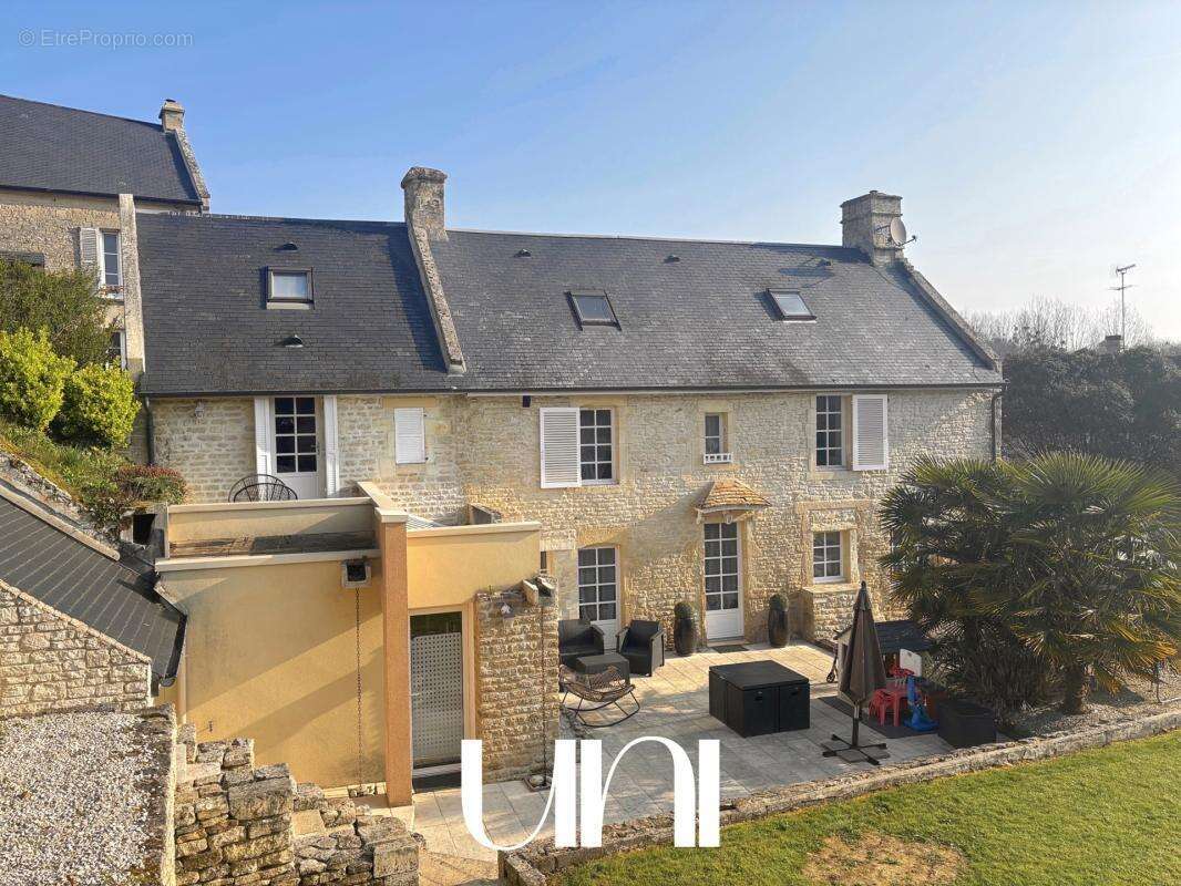 Maison à FONTAINE-HENRY