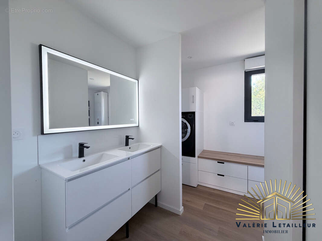 Appartement à POMPIGNAC