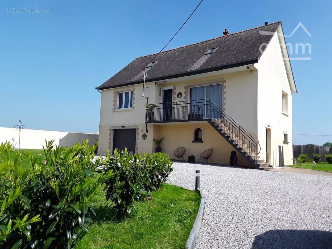 Maison à COMBLESSAC