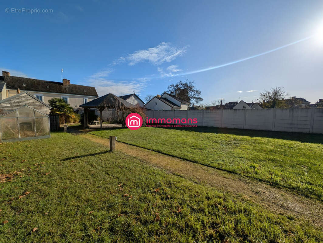 Maison à LA SUZE-SUR-SARTHE