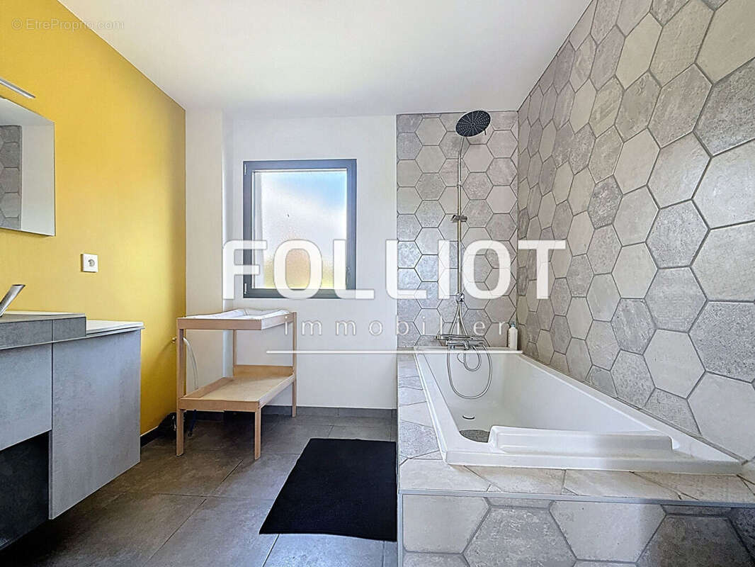 Maison à PIERREVILLE