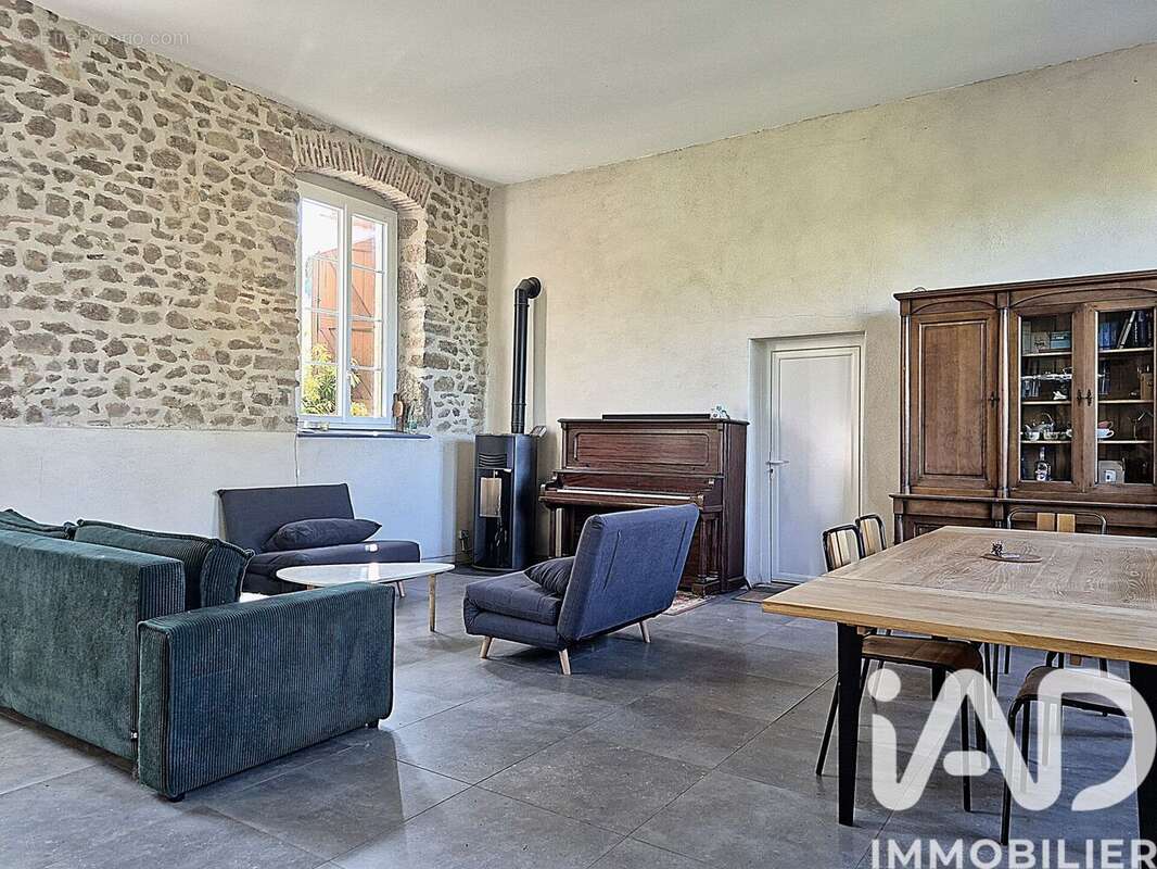 Maison 119 m² à Auzelles  - photo 6