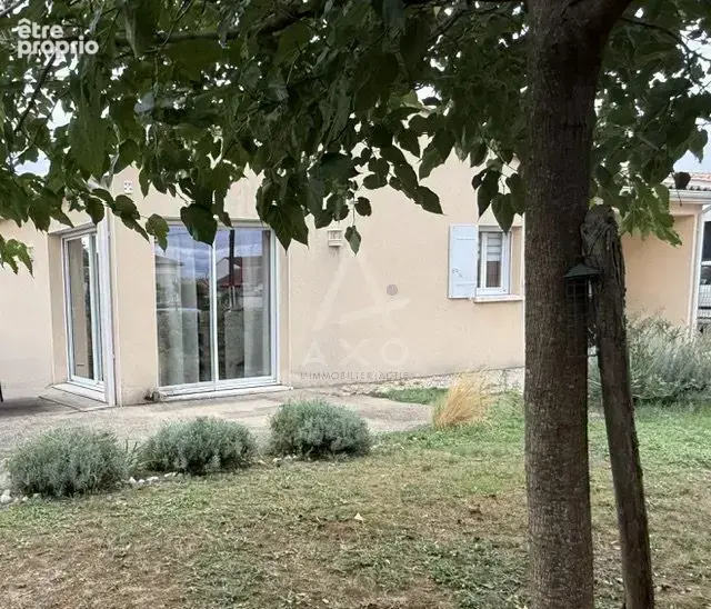 Maison à SAINT-YRIEIX-SUR-CHARENTE