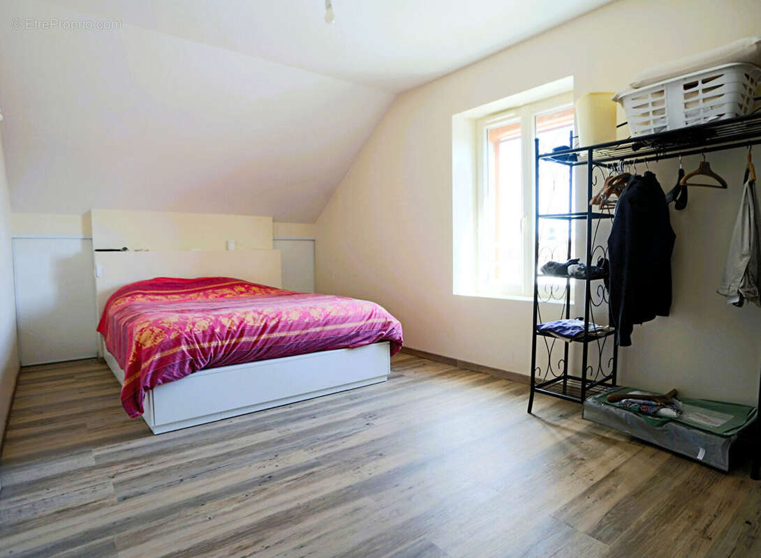 Maison à COMMENTRY