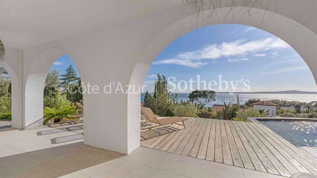 Les Issambres villa de luxe avec vue mer panoramique e vue Saint-Tropez - photo 3