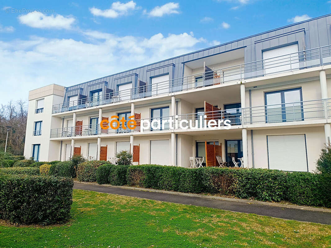 Appartement à LA VILLE-AUX-DAMES