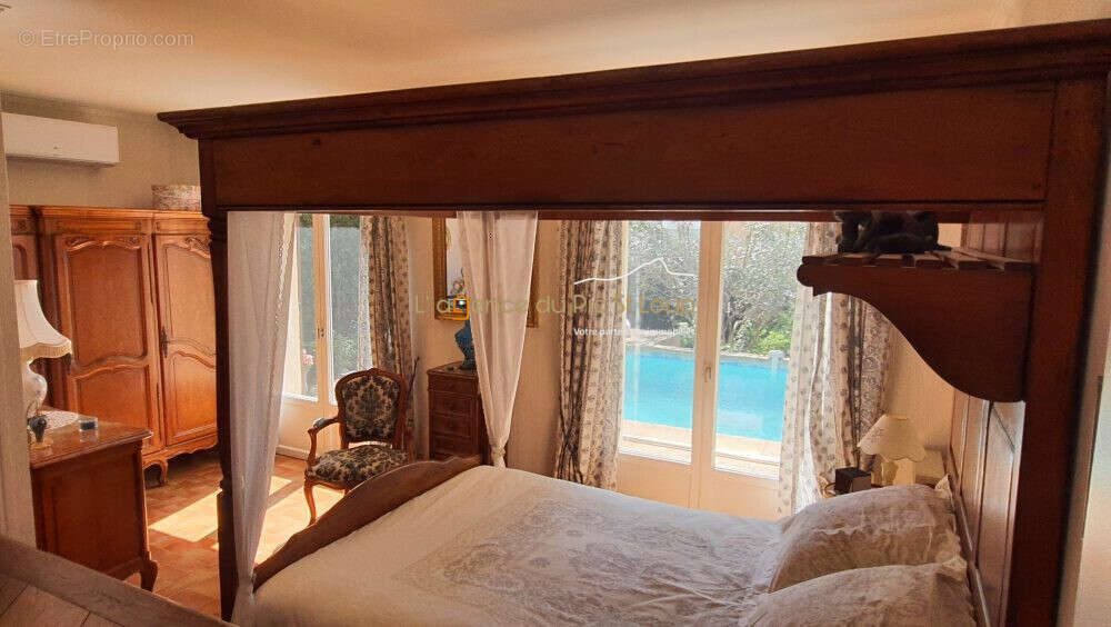 Maison à COMBAILLAUX