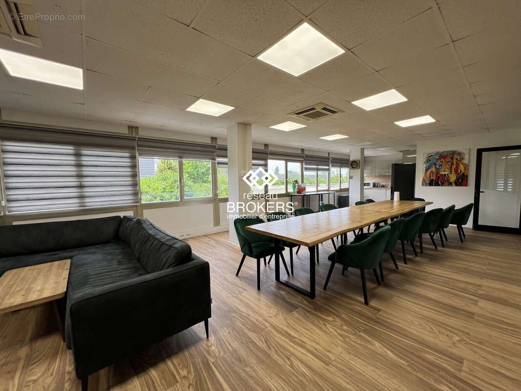 Commerce à LES ULIS