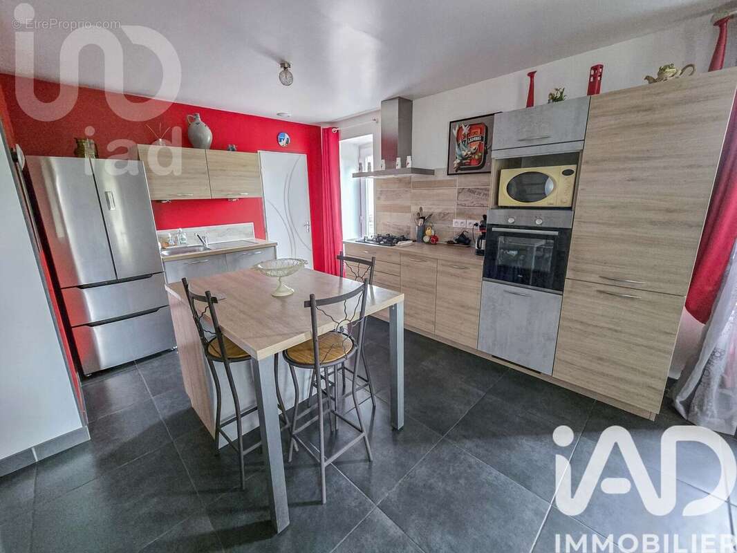 Photo 3 - Maison à CORQUILLEROY