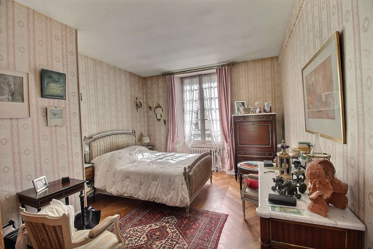 Maison à EPERNON
