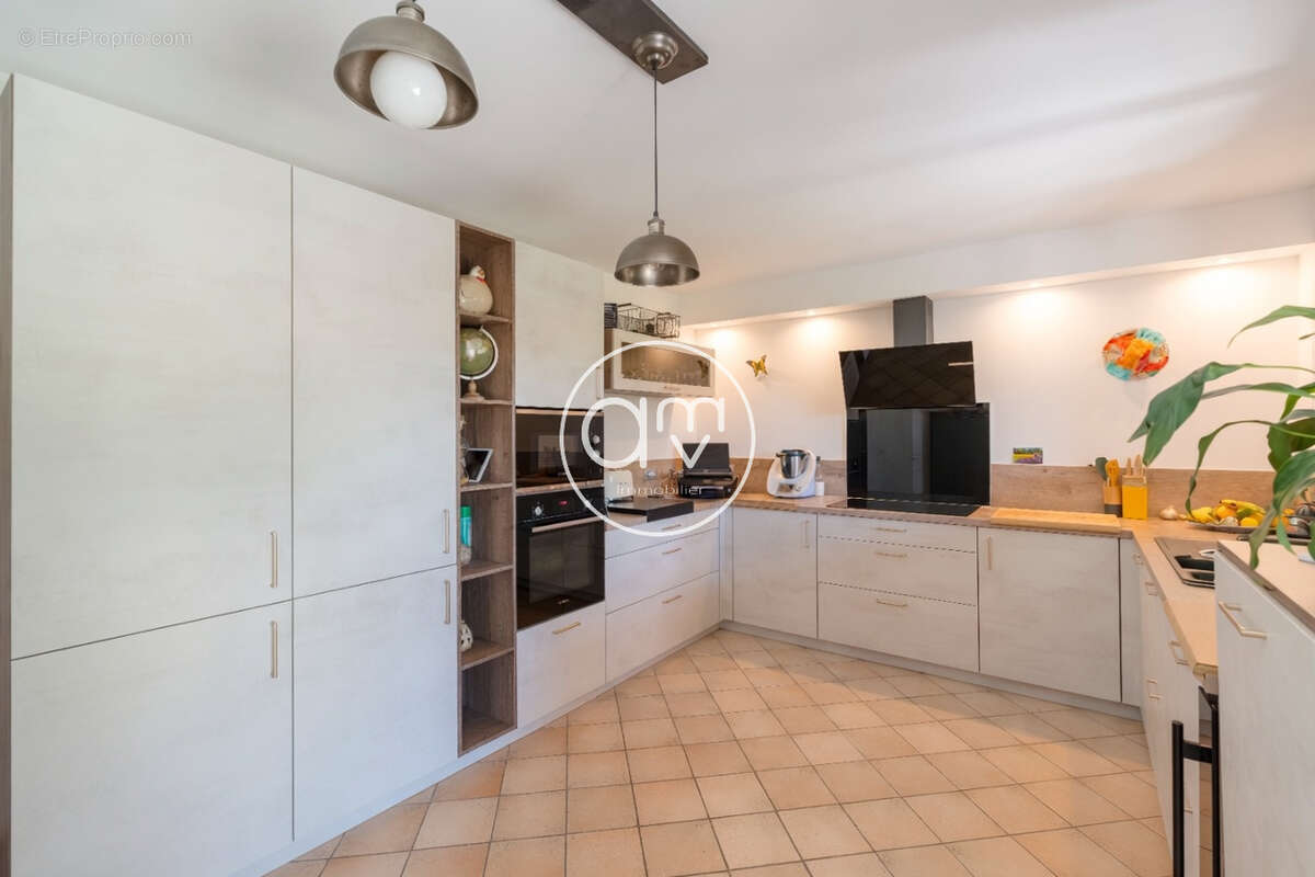 Carqueiranne - propriete de charme - piscine - parcelle 5200m2 - garage - photo 11