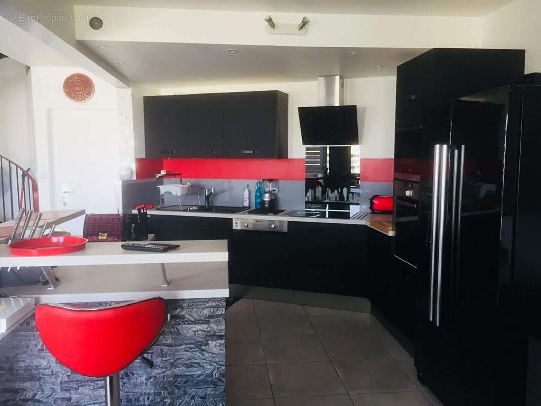 Appartement à MAUGUIO