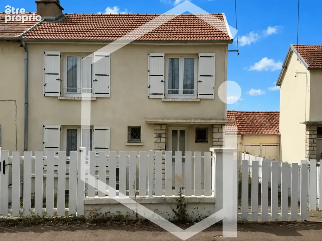 Maison à COSNE-COURS-SUR-LOIRE