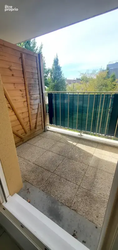 Appartement f4 de 74 m2 avec balcon, terrasse & deux places de parking - photo 7