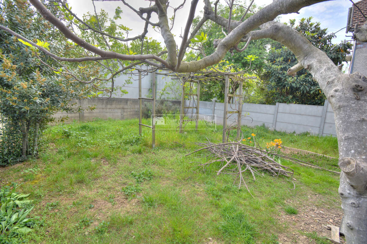 Maison à SAVIGNY-SUR-ORGE