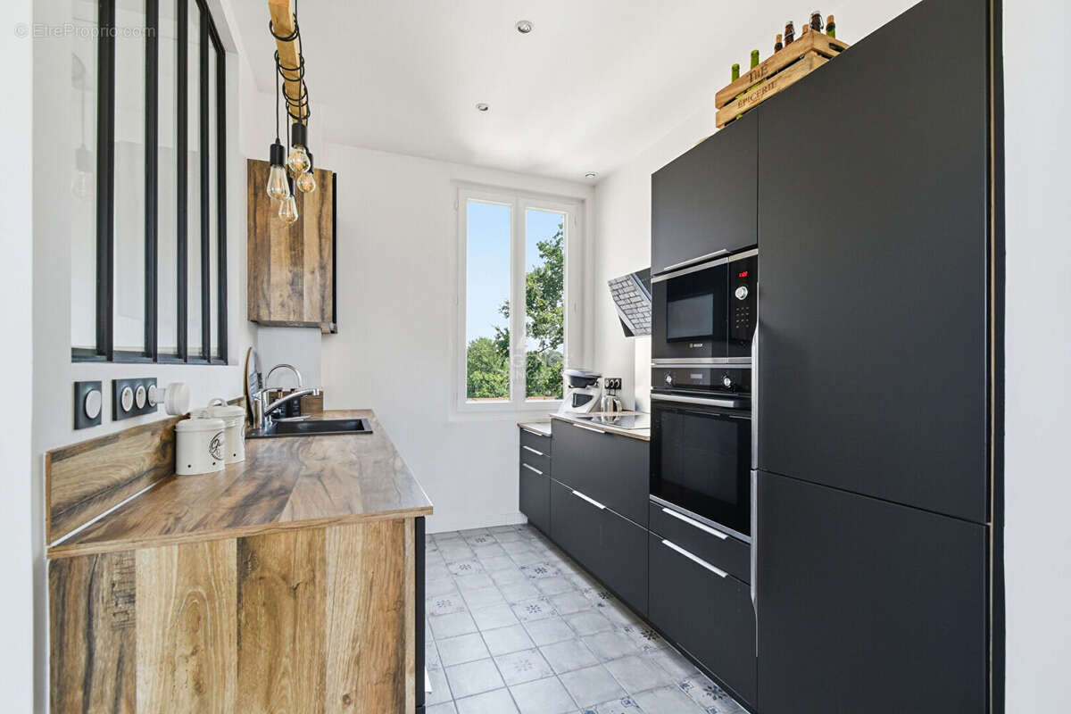 Appartement Saint Germain En Laye 5 pièce(s) 105 m2 - photo 3