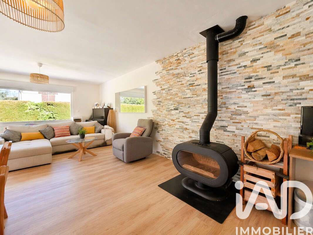 Photo 6 - Maison à MONTBARTIER