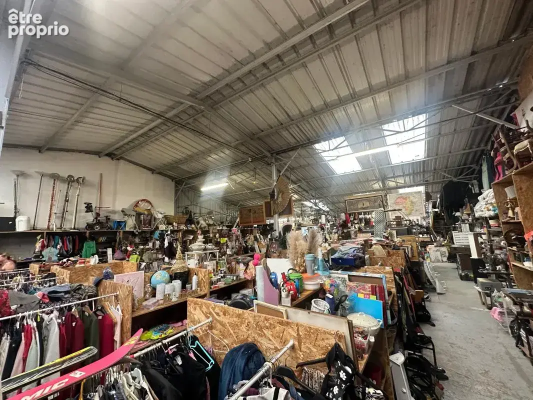 Bien Commercial À Vendre - photo 2
