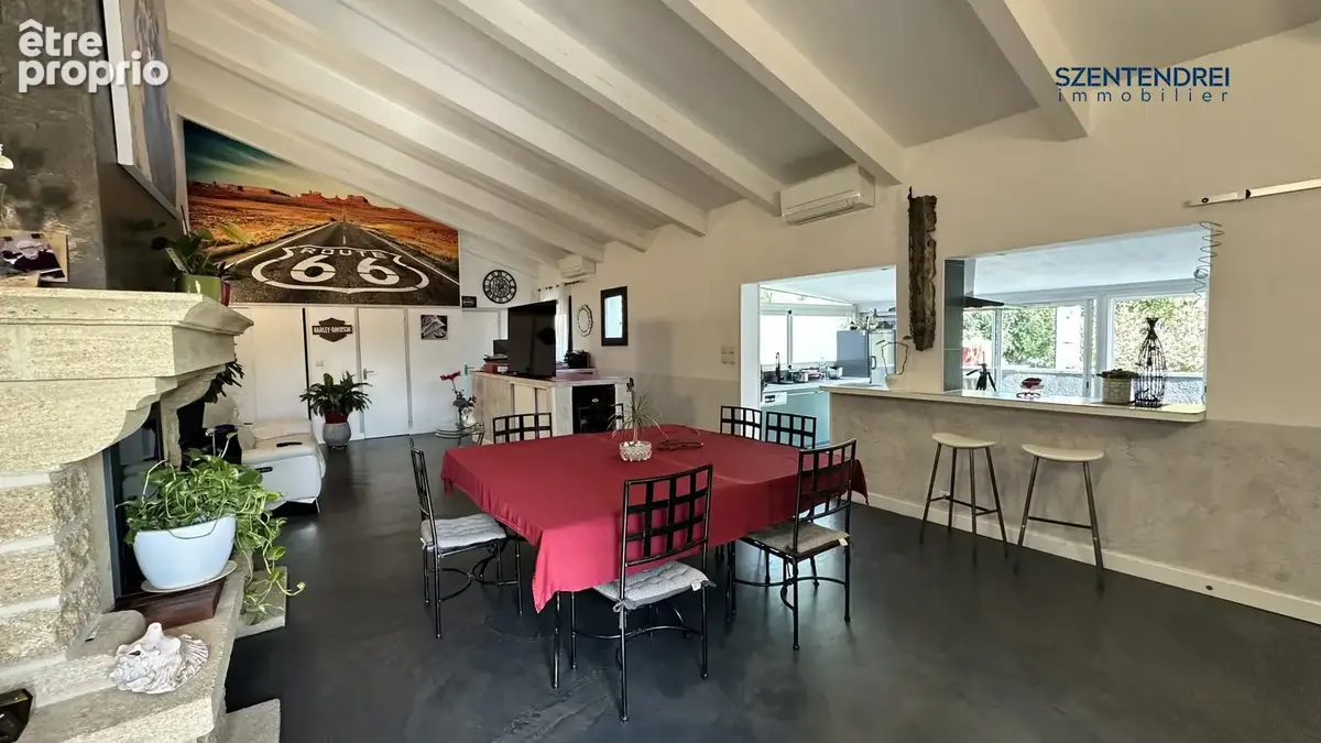 Maison T5 avec cour extérieure à Lunel-Viel