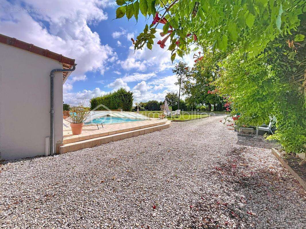 Maison à BRISSAY-CHOIGNY