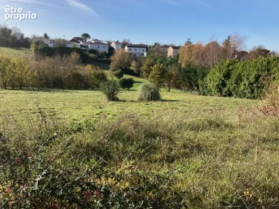 Terrain à SAINTES