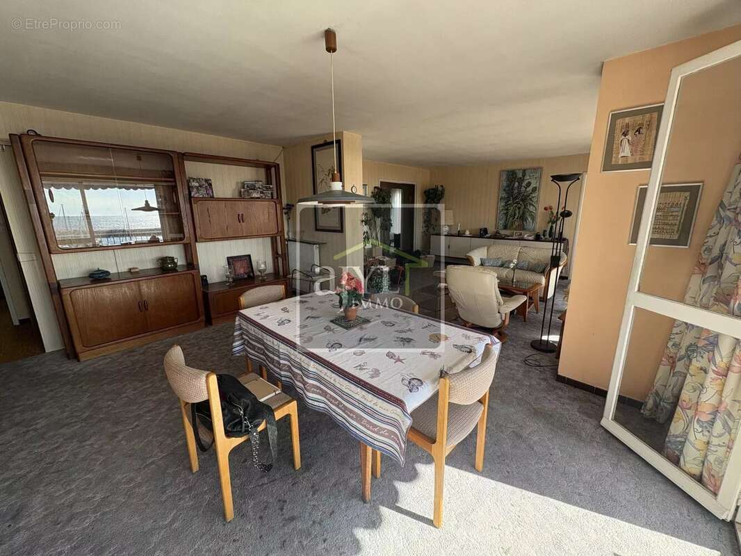 Appartement à SAUSSET-LES-PINS