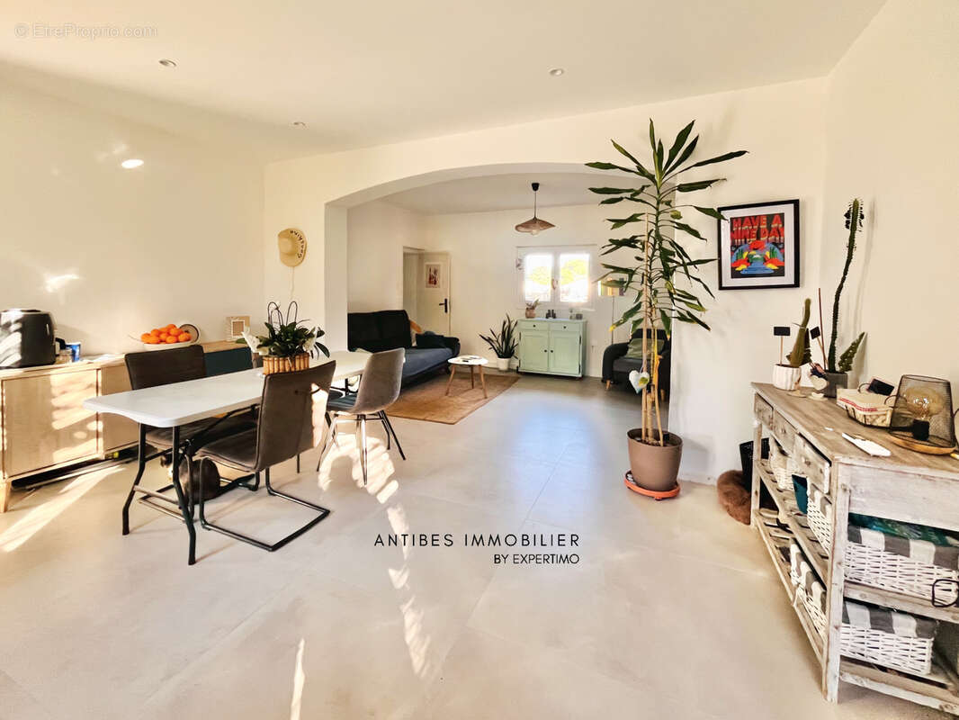 Maison à ANTIBES