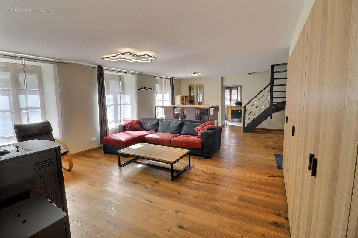 Belle maison en pierres - 200m² + dépendance - photo 4