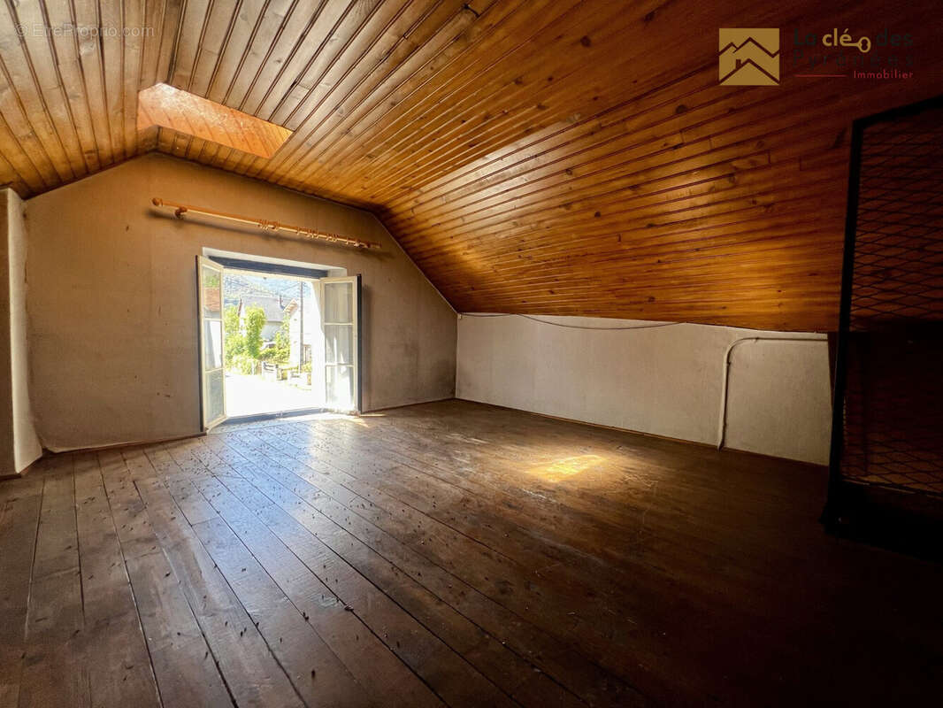 Maison 78 m² à Sarrancolin  - photo 9