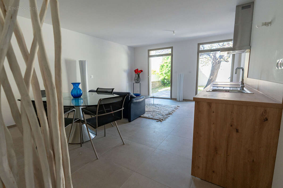 Maison à NIMES