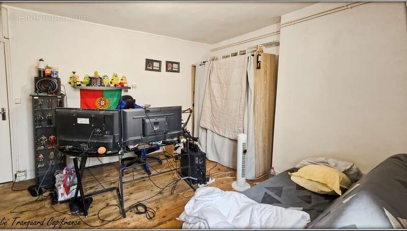 Appartement à SAINT-JEAN-D'ANGELY