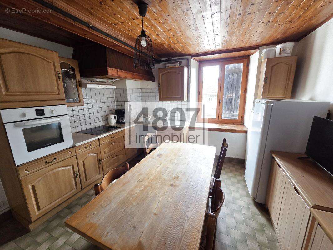 Appartement à ONNION
