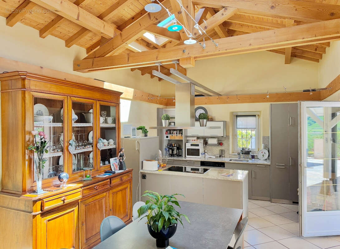 Maison à ARTHAZ-PONT-NOTRE-DAME