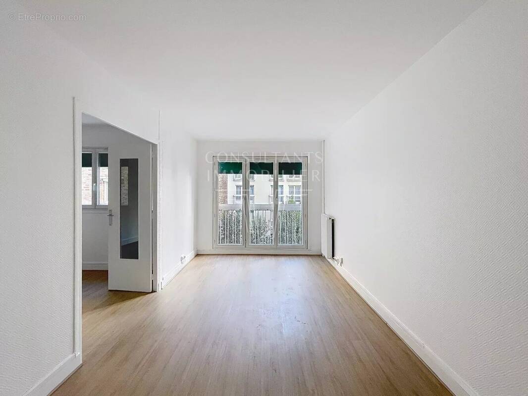 Appartement à NEUILLY-SUR-SEINE