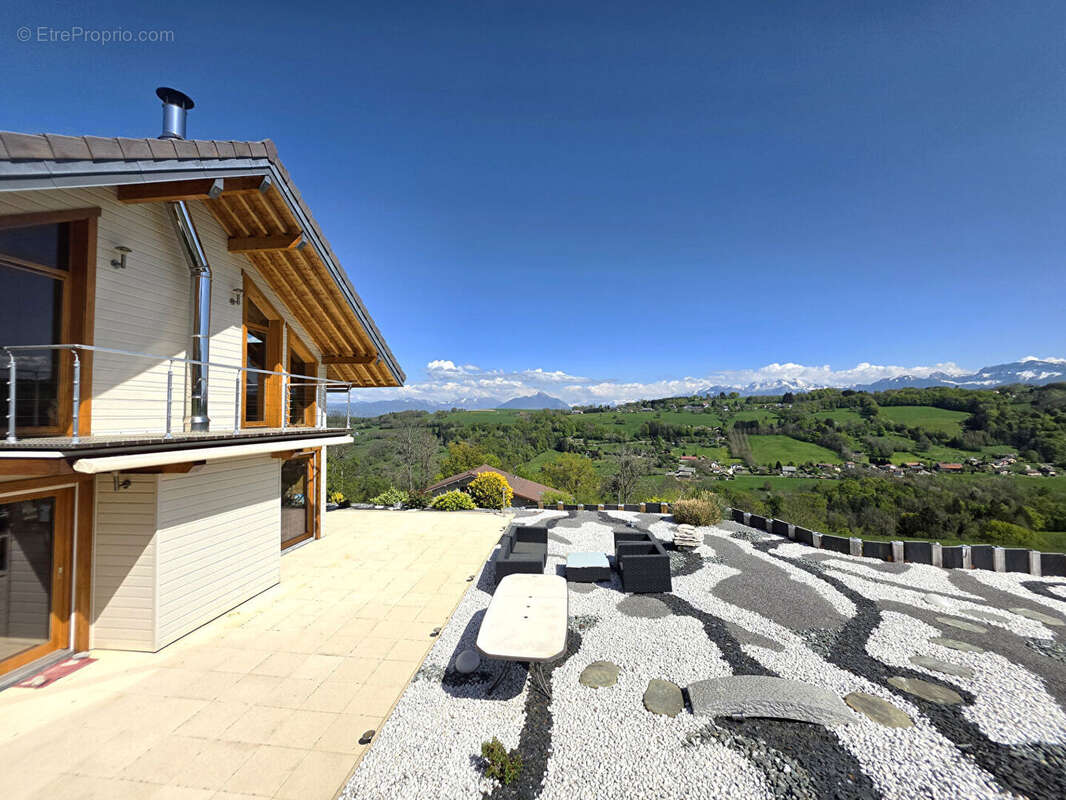 Maison à LA MURAZ