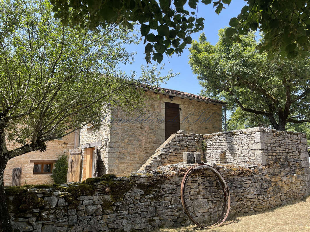 Maison à BROUCHAUD
