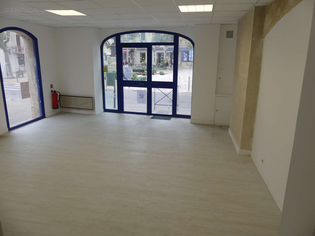 Appartement à FONTVIEILLE