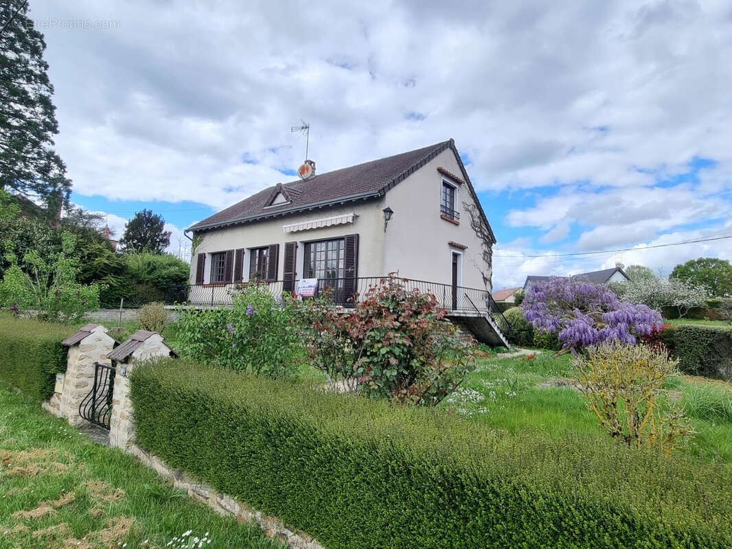 Maison à NEUVY-SAINT-SEPULCHRE