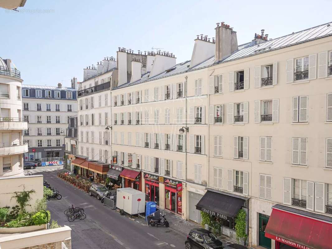 Appartement à PARIS-7E