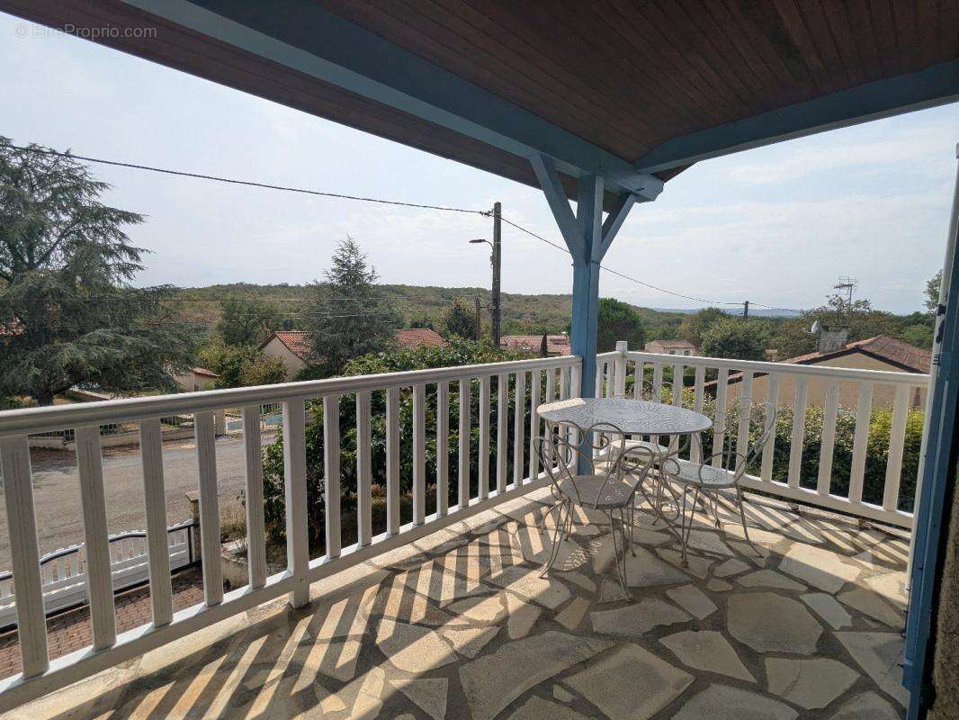 Maison à LISSAC-ET-MOURET