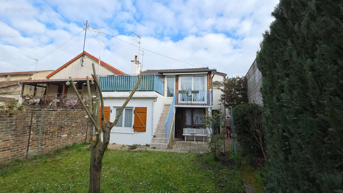 Belle maison lumineuse avec jardin à La Courneuve - photo 13